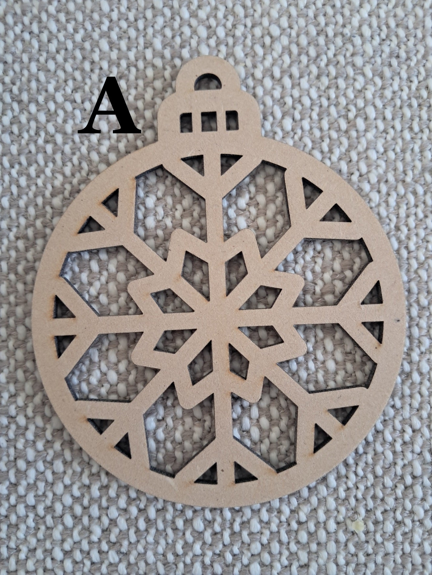 DIY - 10cm Christmas Baubles, Wooden, Tree Decoration, Laser Cut Ornaments - Urban Vibe Studio