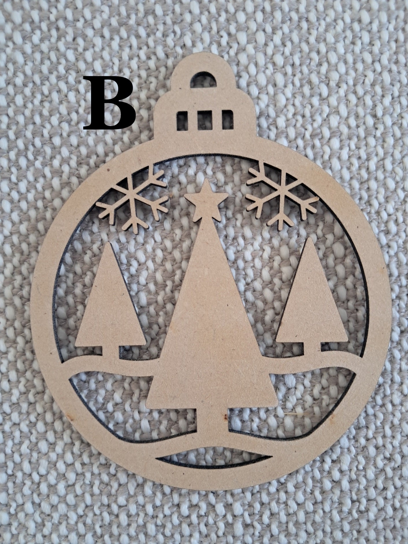 DIY - 10cm Christmas Baubles, Wooden, Tree Decoration, Laser Cut Ornaments - Urban Vibe Studio