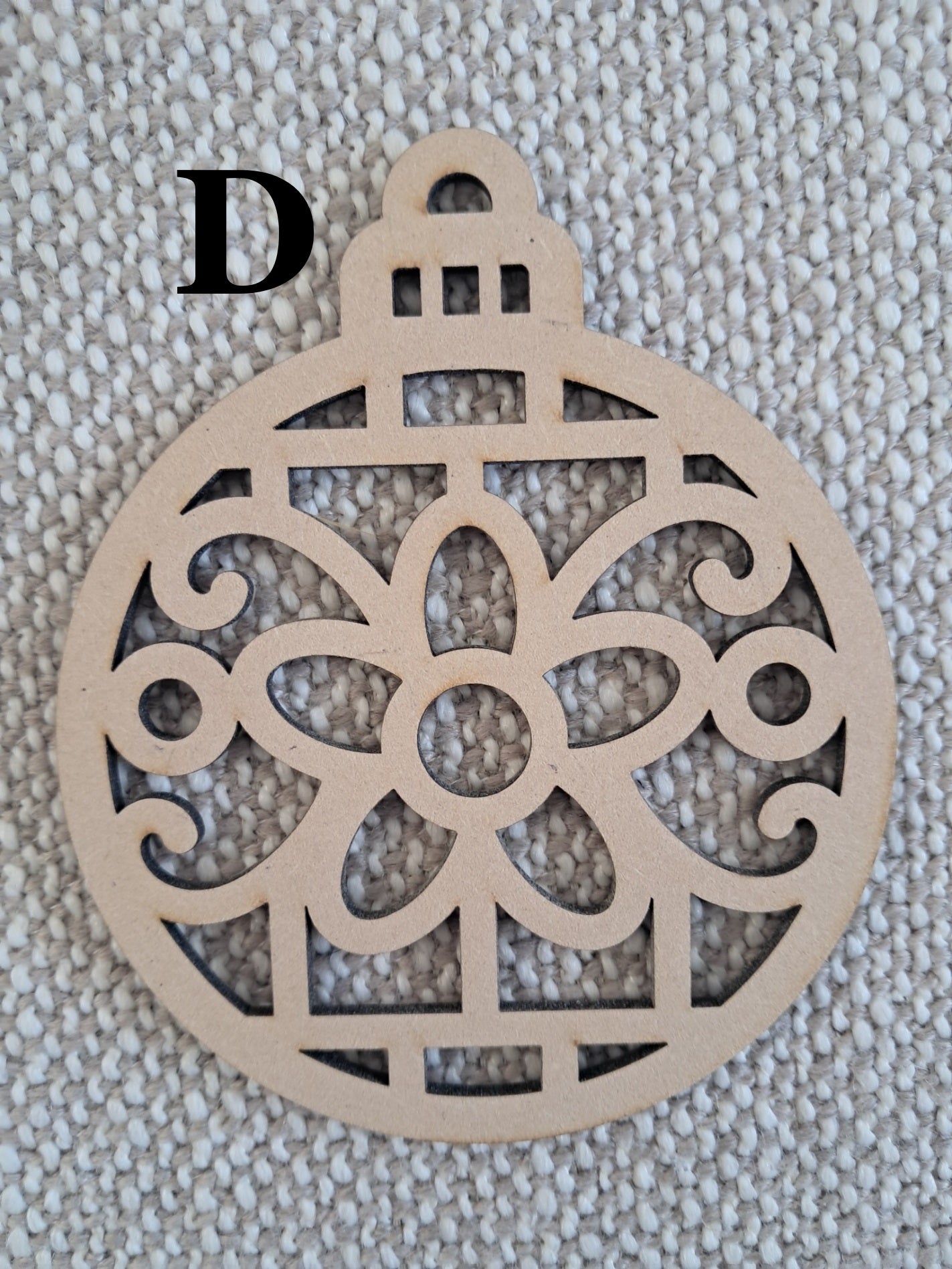 DIY - 10cm Christmas Baubles, Wooden, Tree Decoration, Laser Cut Ornaments - Urban Vibe Studio