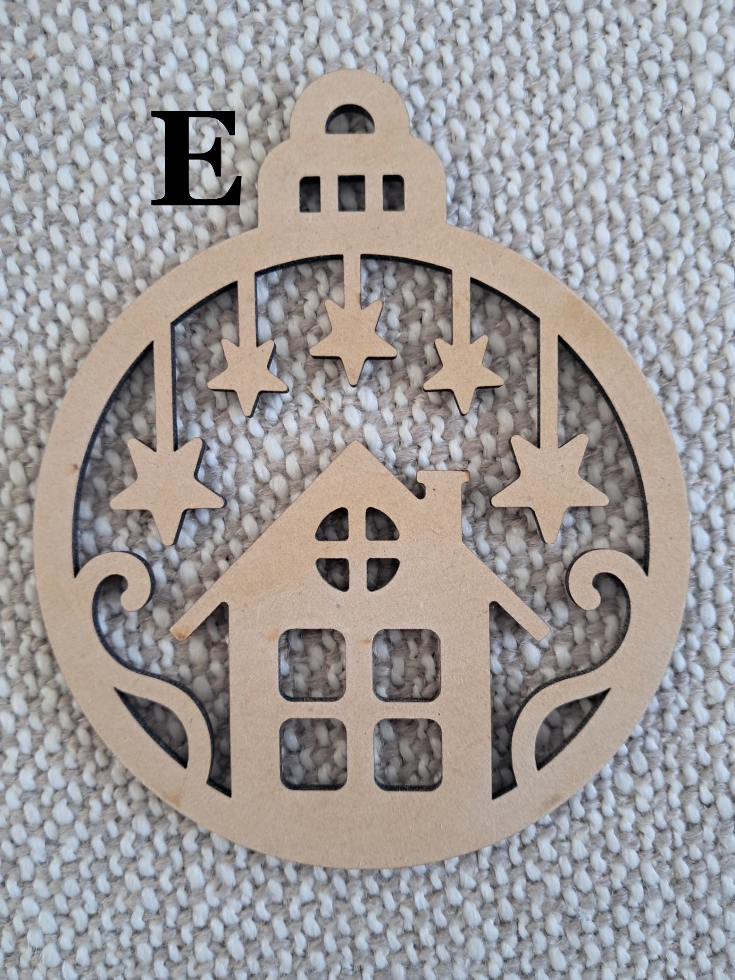 DIY - 10cm Christmas Baubles, Wooden, Tree Decoration, Laser Cut Ornaments - Urban Vibe Studio