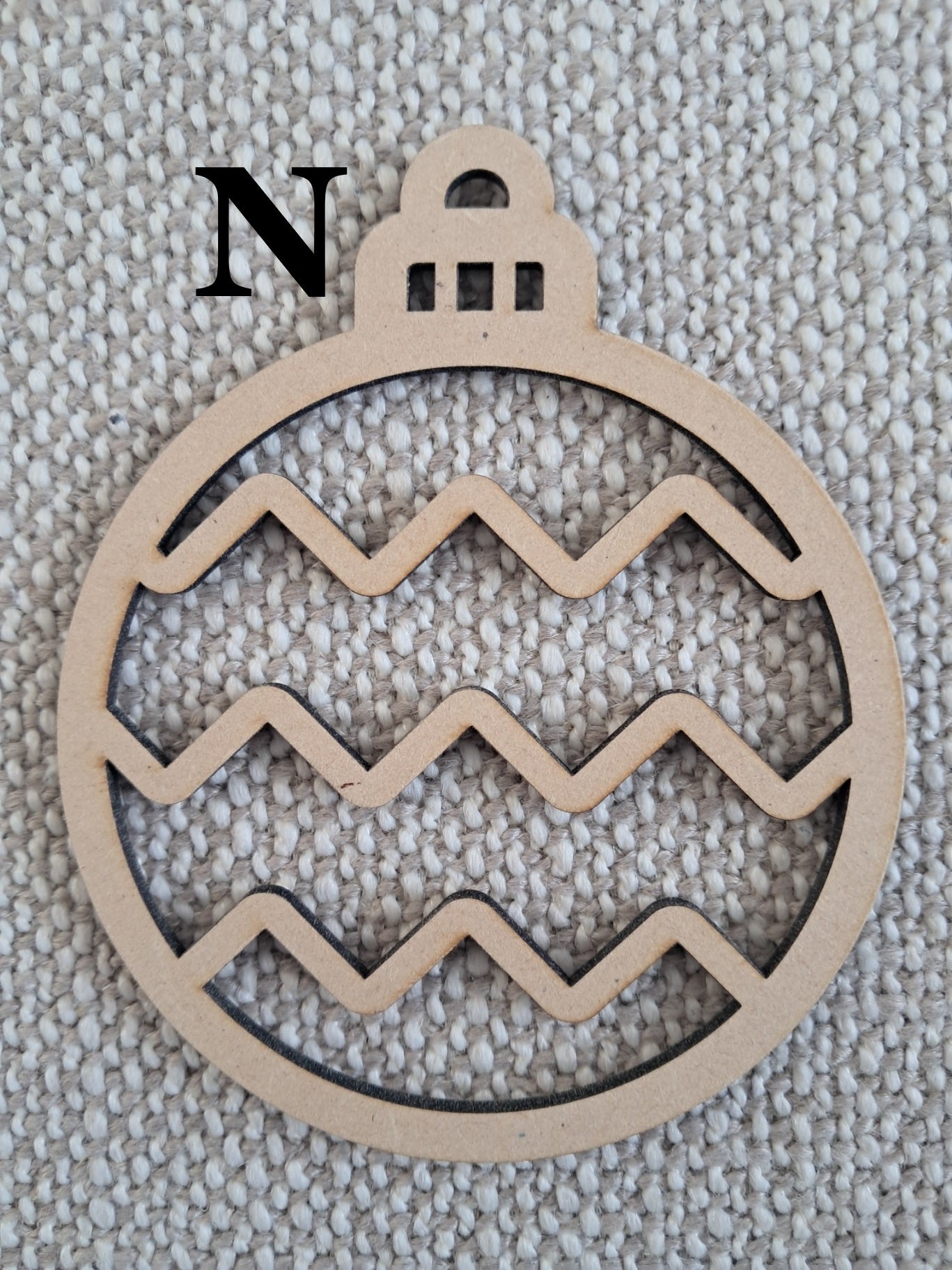 DIY - 10cm Christmas Baubles, Wooden, Tree Decoration, Laser Cut Ornaments - Urban Vibe Studio