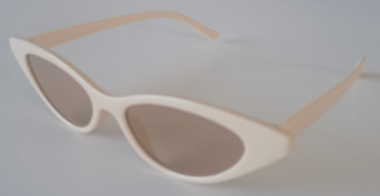 Great Value - Slim Retro Cats Eye - Everyday Sunglasses - Urban Vibe Studio