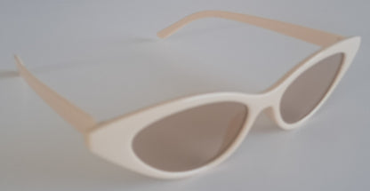 Great Value - Slim Retro Cats Eye - Everyday Sunglasses - Urban Vibe Studio