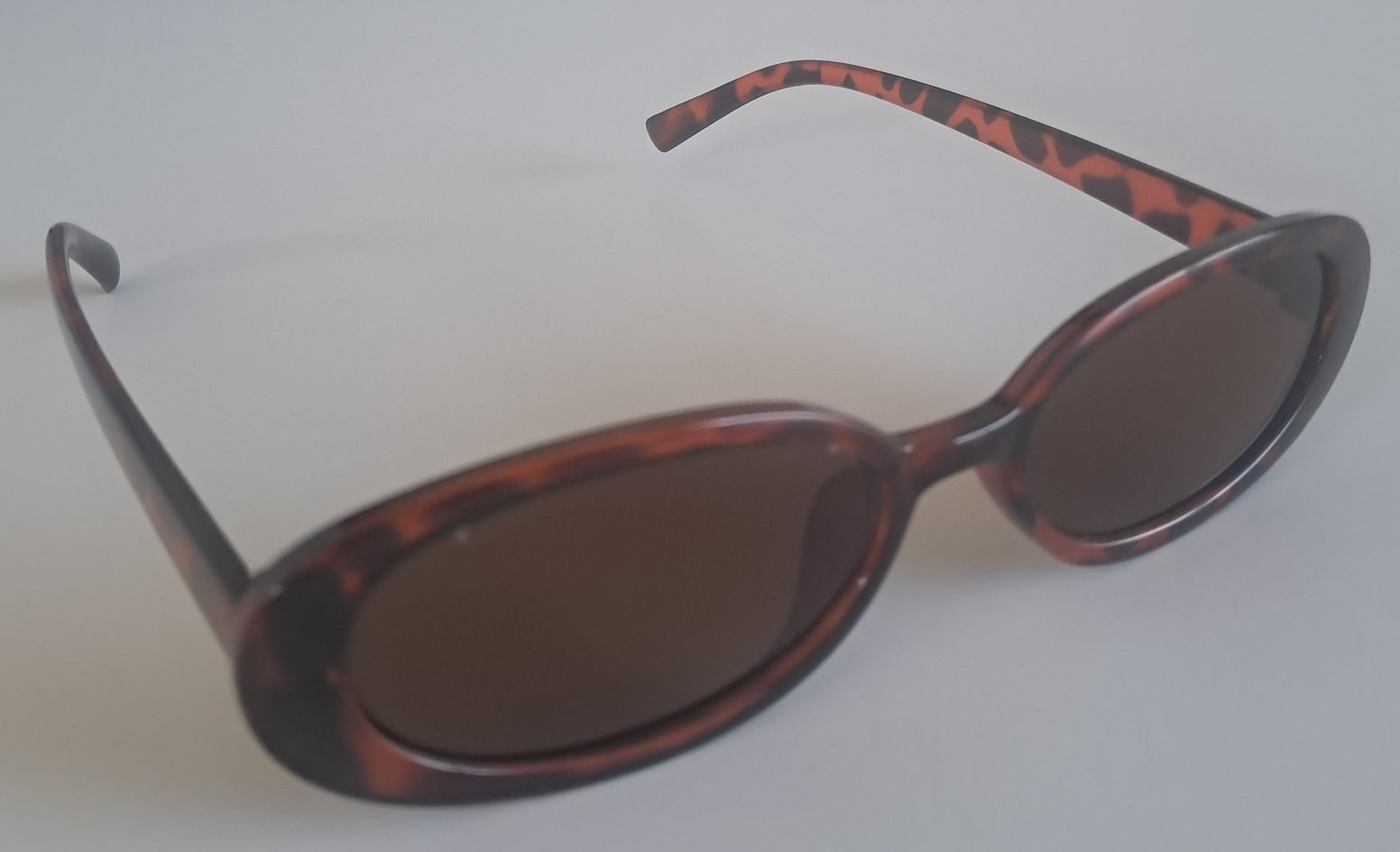 Great Value - Slim Retro - Everyday Sunglasses - Urban Vibe Studio