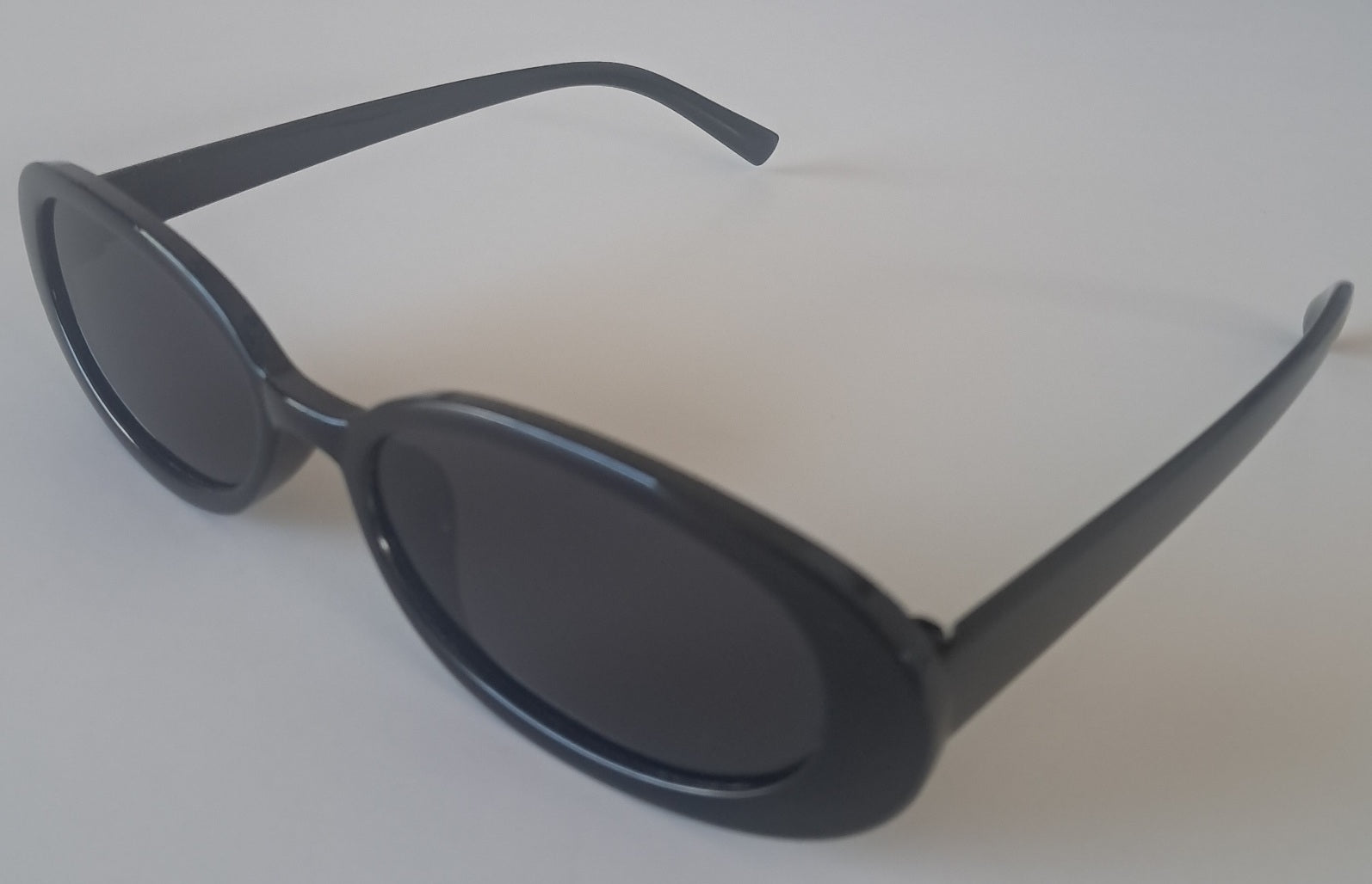Great Value - Slim Retro - Everyday Sunglasses - Urban Vibe Studio