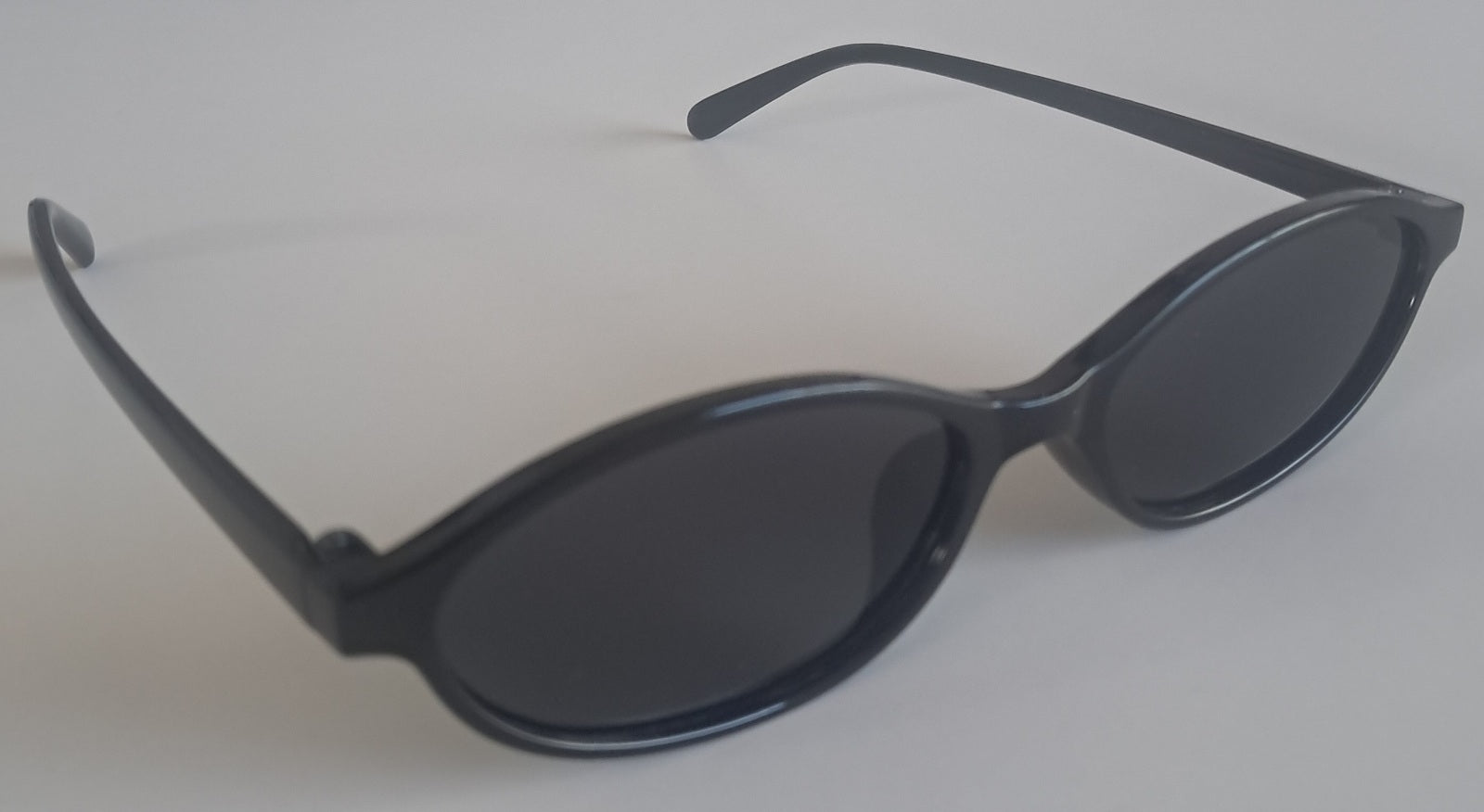 Great Value - Slim Retro - Everyday Sunglasses - Urban Vibe Studio