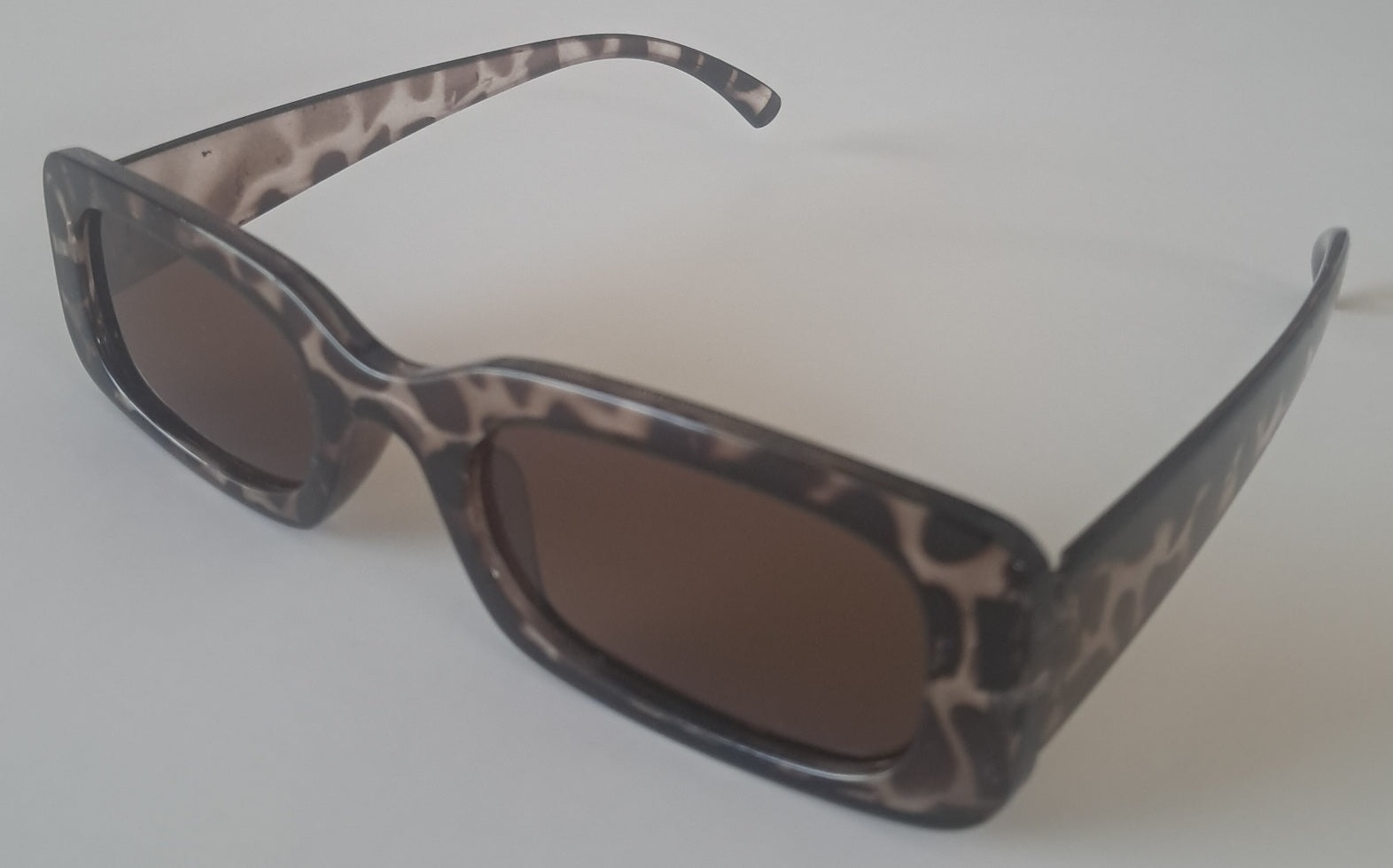Great Value - Retro - Everyday Sunglasses - Urban Vibe Studio