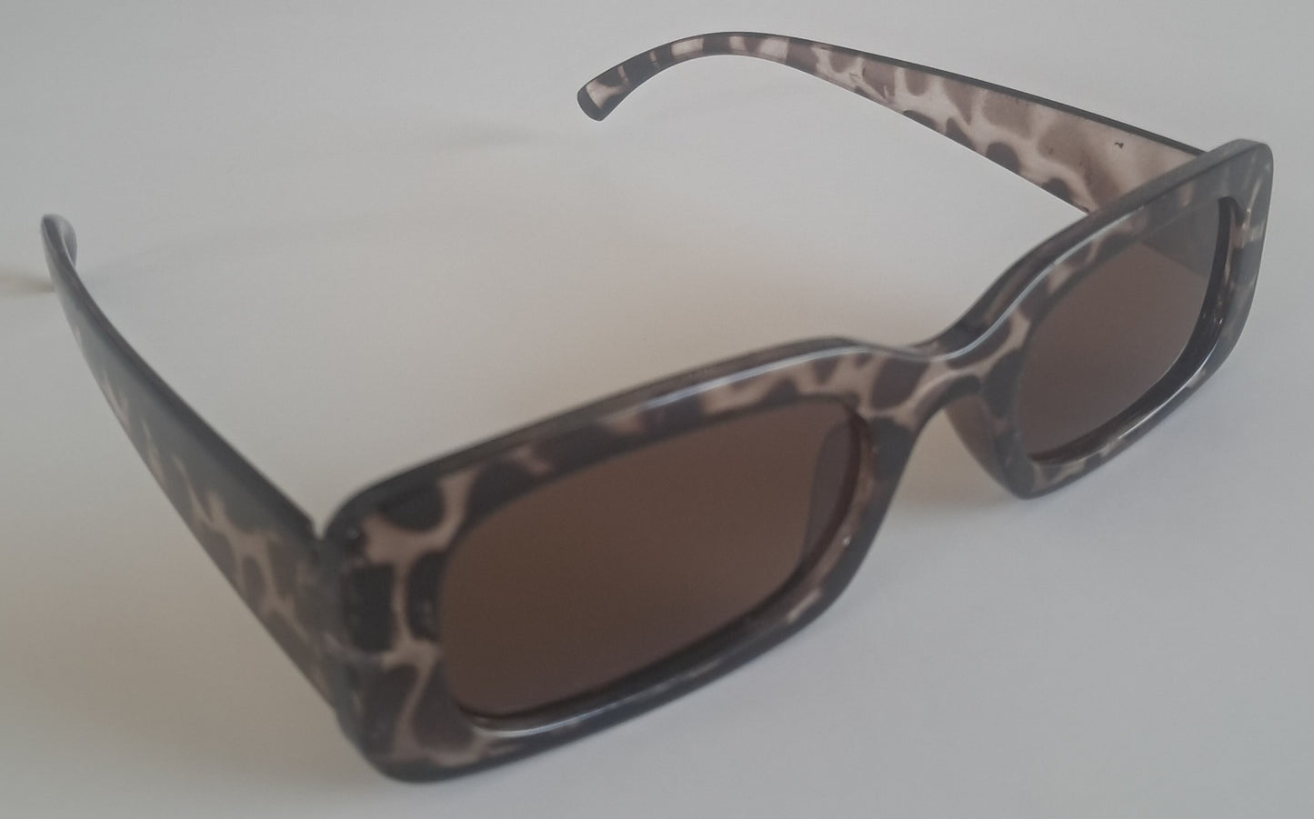 Great Value - Retro - Everyday Sunglasses - Urban Vibe Studio
