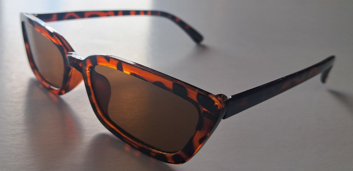 Affordable - Slim Retro - Everyday Sunglasses - Urban Vibe Studio
